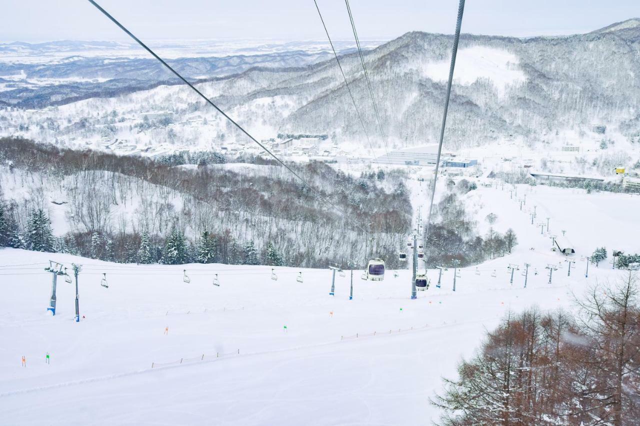 Yubari Hotel Shuparo ภายนอก รูปภาพ